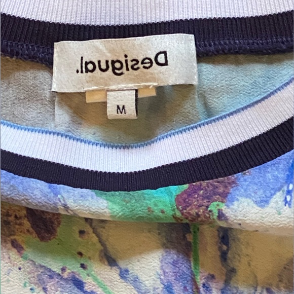 NWOT Desigual Abstract Oversized Asymmetrical Tee - Size M - Picture 6 of 13